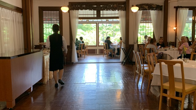外国人観光客が多く見られたメインダイニングルーム