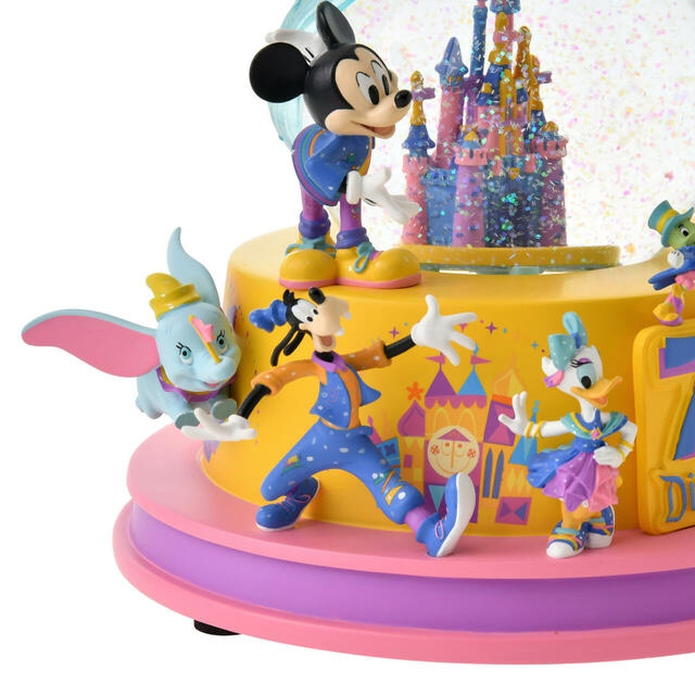 ディズニーキャラクター スノードーム ミュージック＆ライトアップ DISNEYLAND RESORT 70TH CELEBRATION 18,000円