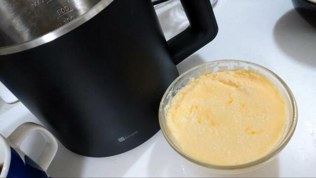 【ニトリ 1台3役の電気ケトルポット】卵と牛乳でプリン液を作り、弱モードで10分加熱＋10分放置し「蒸しプリン」も作ってみました（蒸し料理は取扱説明書などに記載されている使い方ではないため自己責任で）