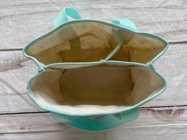 内側はなんと3つに仕切られています！