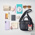 【『sweet presents YOUNG & OLSEN The DRYGOODS STORE SHOULDER BAG BOOK with Disney MINNIE MOUSE』(宝島社)】思った以上に収納力があるのもポイント!