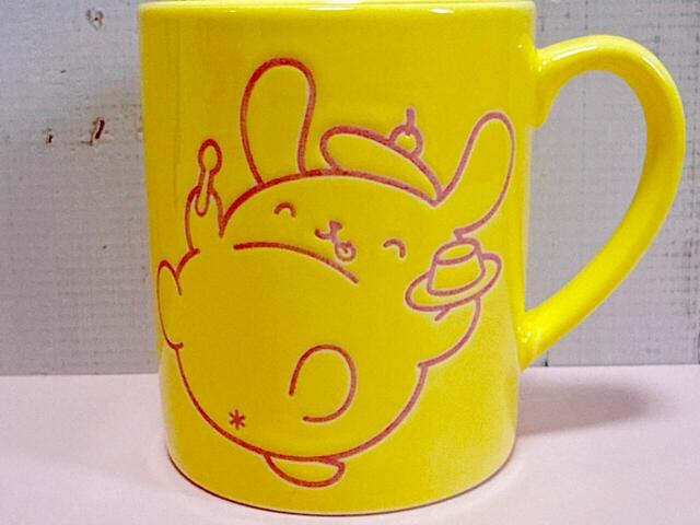 プリンを食べながら跳んでいるようなポーズがかわいすぎる〜！