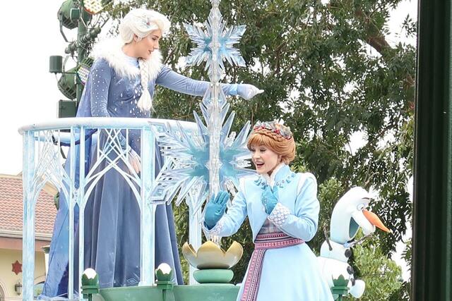 上海DL クリスマスのパレードより