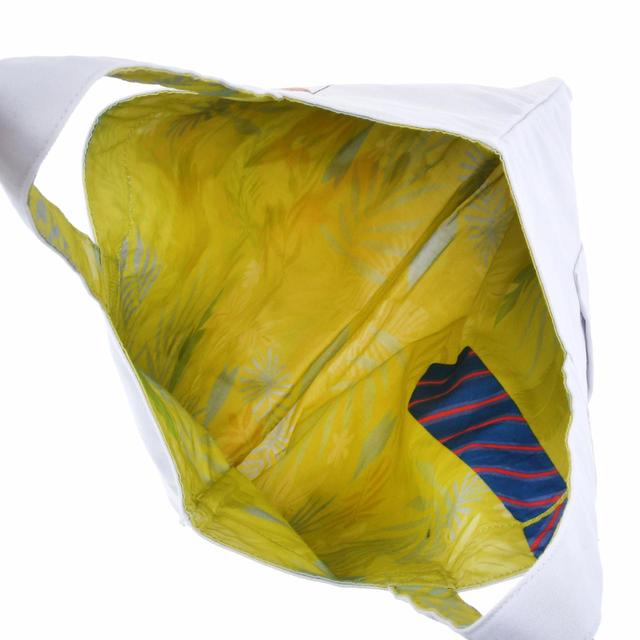 トートバッグ 4,290円