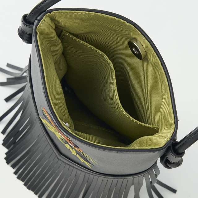 フリンジショルダーバッグ「ライオン・キング/スカー」|¥6,990(税込)