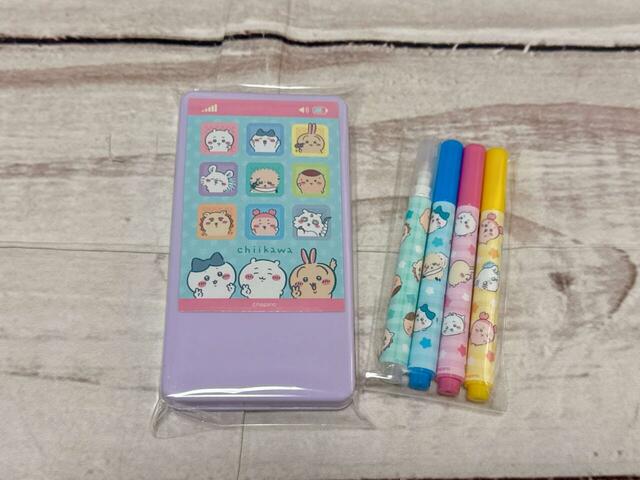 スペシャル付録は「ちいかわのスマホふうケース＆ミラクルペン」