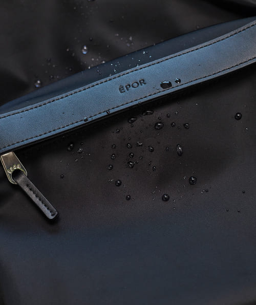 【ÉPOR・Pac Sac】タフに使える撥水素材。