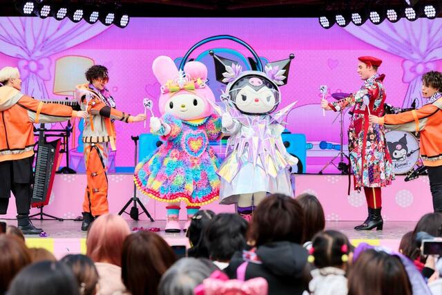 ユニバーサル・スタジオ・ジャパン「クロミ・ライブ ~世界クロミ化ツアー クリスタル・クリア~」