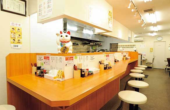 らーめん たく家（北区） 内観　北大付近にあることから終日学生の利用も多い