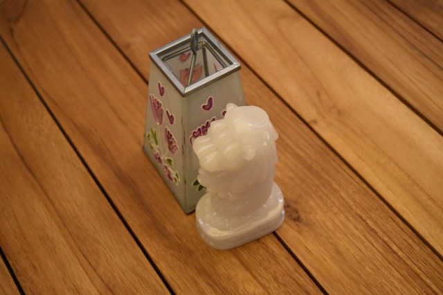 夜になるとキャンドルをともす