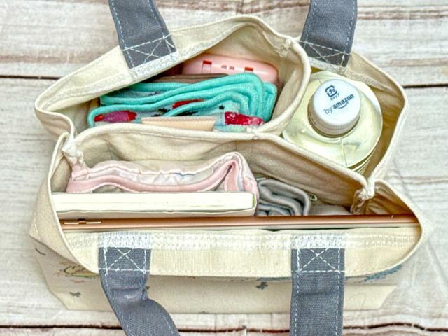 ちょっとした外出を想定して荷物を収納！