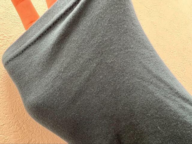 【無印良品 あったか綿 厚手 タートルネック長袖Ｔシャツ】下着も透けないので安心して着られる