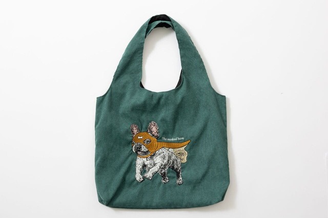 颯爽と現る！「The masked hero」