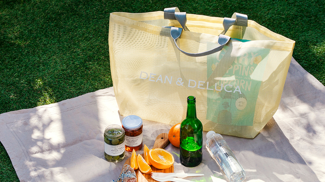 今年の限定色は「シトラスイエロー」、持ち手は淡いグレー【DEAN & DELUCA「メッシュトートバッグ」】