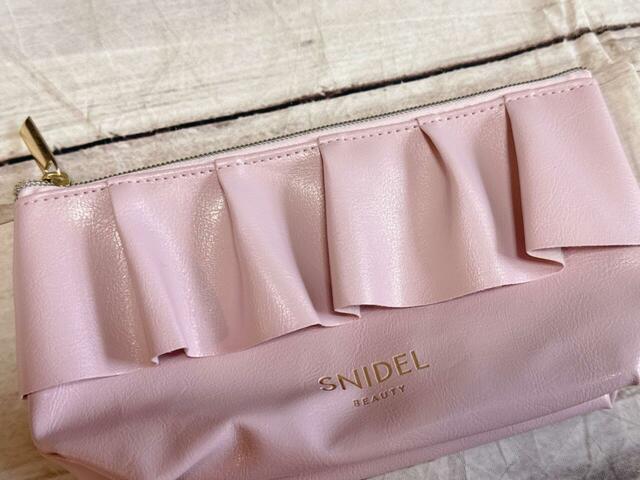 立体的なフリルがかわいい♪