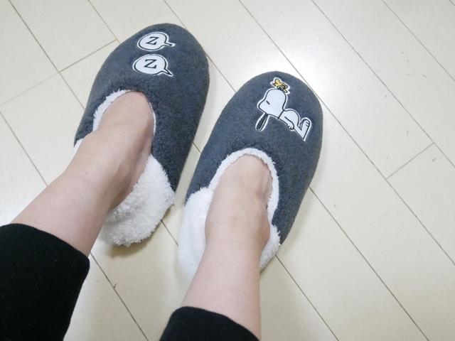 【UNIQLO】ピーナッツホリデー　コレクション　フリース　ルームシューズ／3サイズの展開