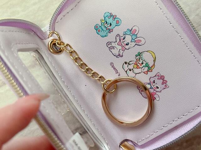 車の鍵がつけられるようになっています