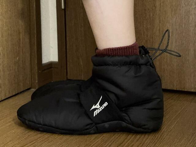【ミズノ ルームブーツ】ストレッチが効いていて動きやすさと脱げにくさ、履き心地の良さのすべてを実現しています