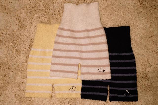 ピーナッツ ホリデー ヒートテックウエストウォームパンツ　¥990© 2021 Peanuts Worldwide LLC