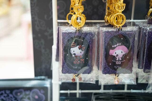 キャラクターキーホルダー 990円｜グッズ｜サンリオピューロランド ハロウィーンスペシャルイベント「PUROHALLOWEEN」