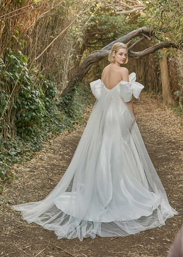 クラウディア｜「K.RANNE-クランネ-」新作ウェディングドレス｜KNE0040_Offwhite