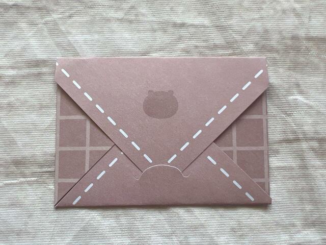 封筒の裏側も抜かりなくかわいい！