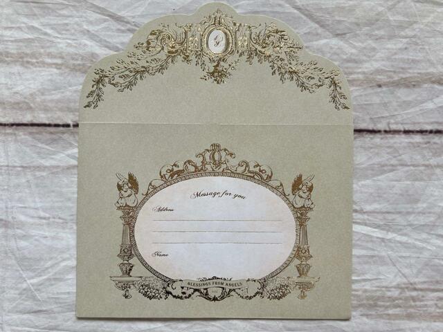 モスグリーンが大人かわいい♪