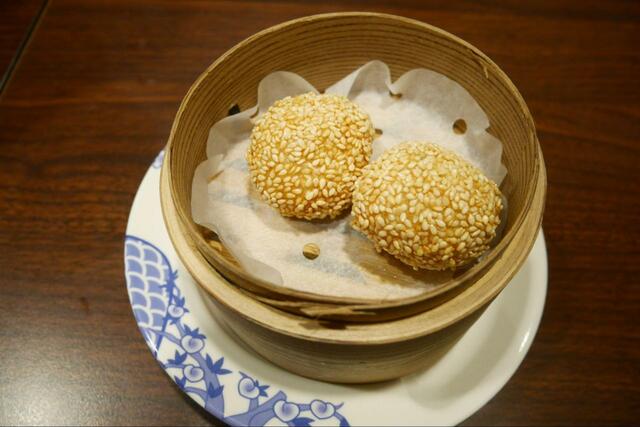 【バーミヤン 火鍋しゃぶしゃぶ】アツアツのごま団子