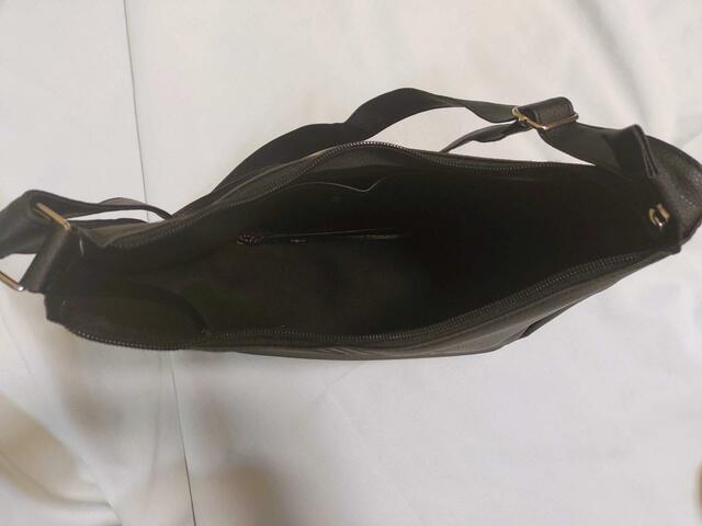 バッグの中は、マチあり