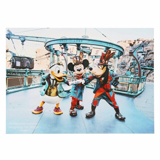 写真 500円|東京ディズニーリゾート・フォトグラフィープロジェクト「イマジニング・ザ・マジック」第2弾グッズ|東京ディズニーリゾート40周年“ドリームゴーラウンド”|発売日:2023年12月7日(木)|販売店舗:東京ディズニーランド「グランドエンポーリアム」、東京ディズニーシー「ヴァレンティーナズ・スウィート」