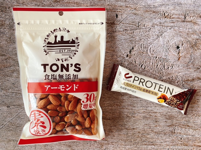 TON´S　食塩無添加　 アーモンド/クレバー プロテインバー