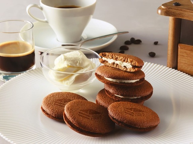 【東京ギフトパレット / シーキューブTIRAMISÙ】「ラン・グ・ドシャ＜ティラミス＞」12枚入　1,944円