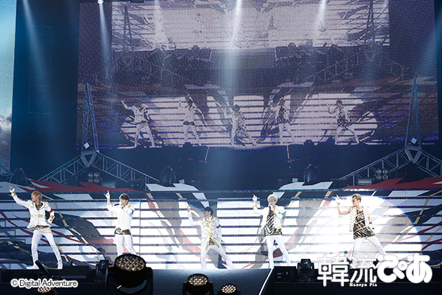 BEESHUFFLE 4月24日@千葉・幕張メッセ「Power of K 2016~Korea TV Fes in Japan」 ©Digital Adventure