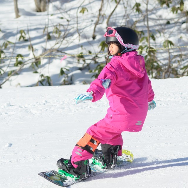 BURTONブランドのスノーボードスクールが確実に上達できて凄い｜JAPAN