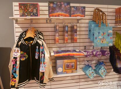 どれ買う?】「ピクサーの世界展」激かわグッズ現地まとめ!! “おすすめ