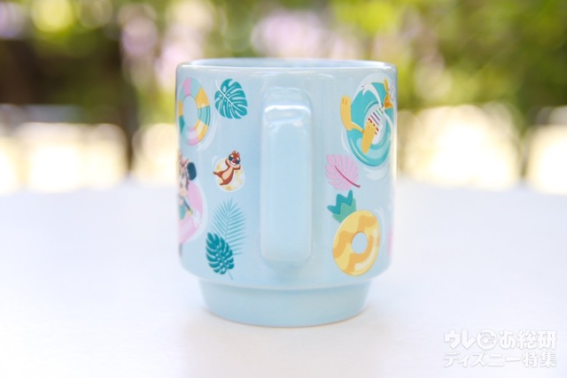 パイナップルゼリー＆ココナッツムース、スーベニアカップ付き 900円