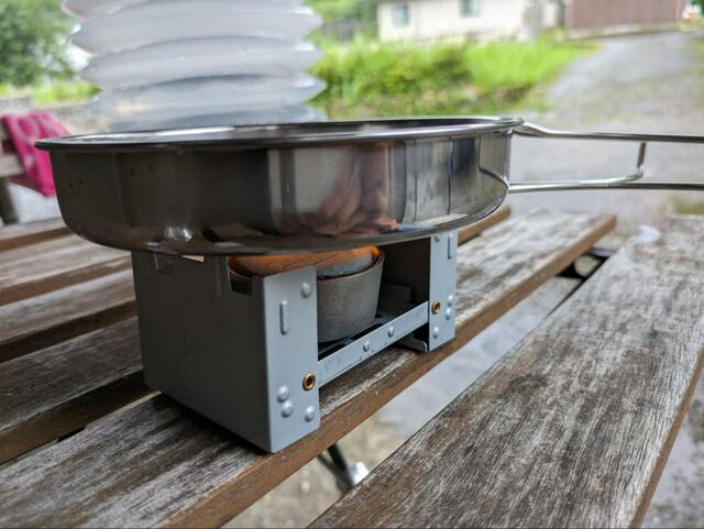 【ダイソー クッカー３点セット】浅型で目玉焼きを焼いてみることに