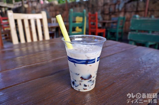 キャラメルミルクカクテル’（コーヒーゼリー入り）