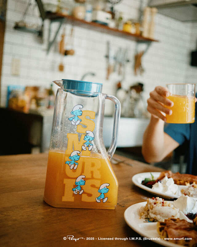 【studio CLIP×THE SMURFS】暑い夏にも大活躍「冷水筒」2,490円