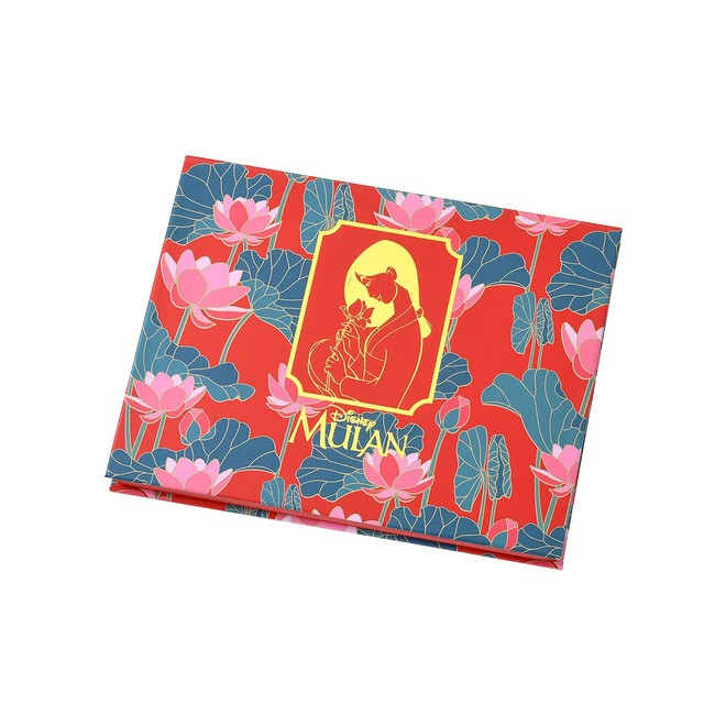 アイシャドウ＆チークパレット 2,100円