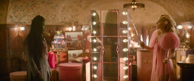 『ウィキッド ふたりの魔女』大ヒット上映中！