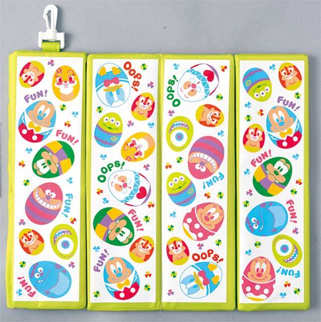 東京ディズニーシー　【エンポーリオ】ポータブルクッション　1300円　持ち運びできる便利なクッション（2015.4/1～）。©Disney 