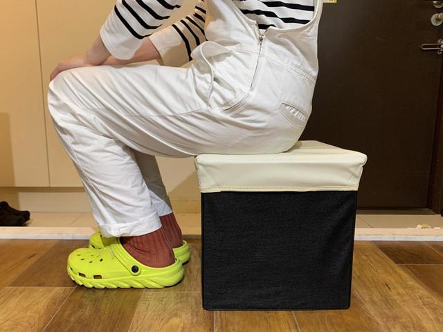 「座れる小物収納BOX　ベージュ」安定感のある座り心地！