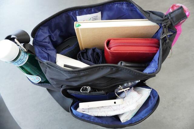 A5サイズのノートも入るサイズ感