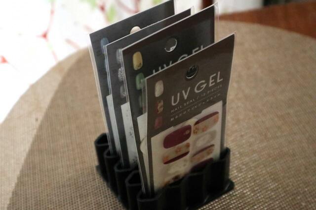 【セリア ステーショナリースタンド】ネイルシール入れにも便利   