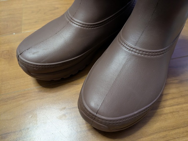 【ワークマン レディース防寒EVAレインブーツ】つま先はスッキリ細身のデザイン。野暮ったく見えないのが嬉しいポイント!