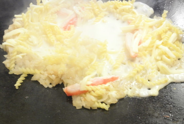 【浜作小台店】カニグラタンもんじゃ