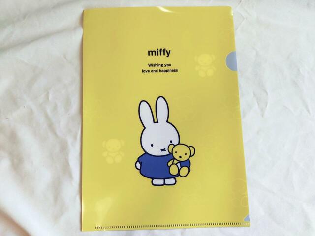 鮮やかなイエローがかわいい