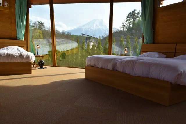 テントから富士山が見える