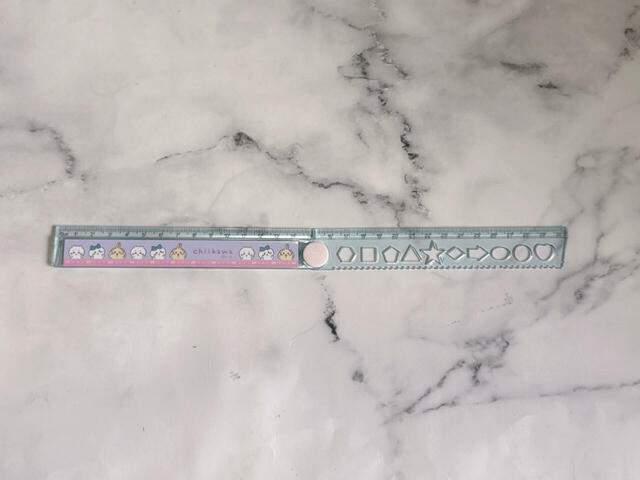 【キラピチ2025年6月号付録 ちいかわ文具セット】30cmに開くとこんな感じに！普段は折りたたんで持ち歩けます